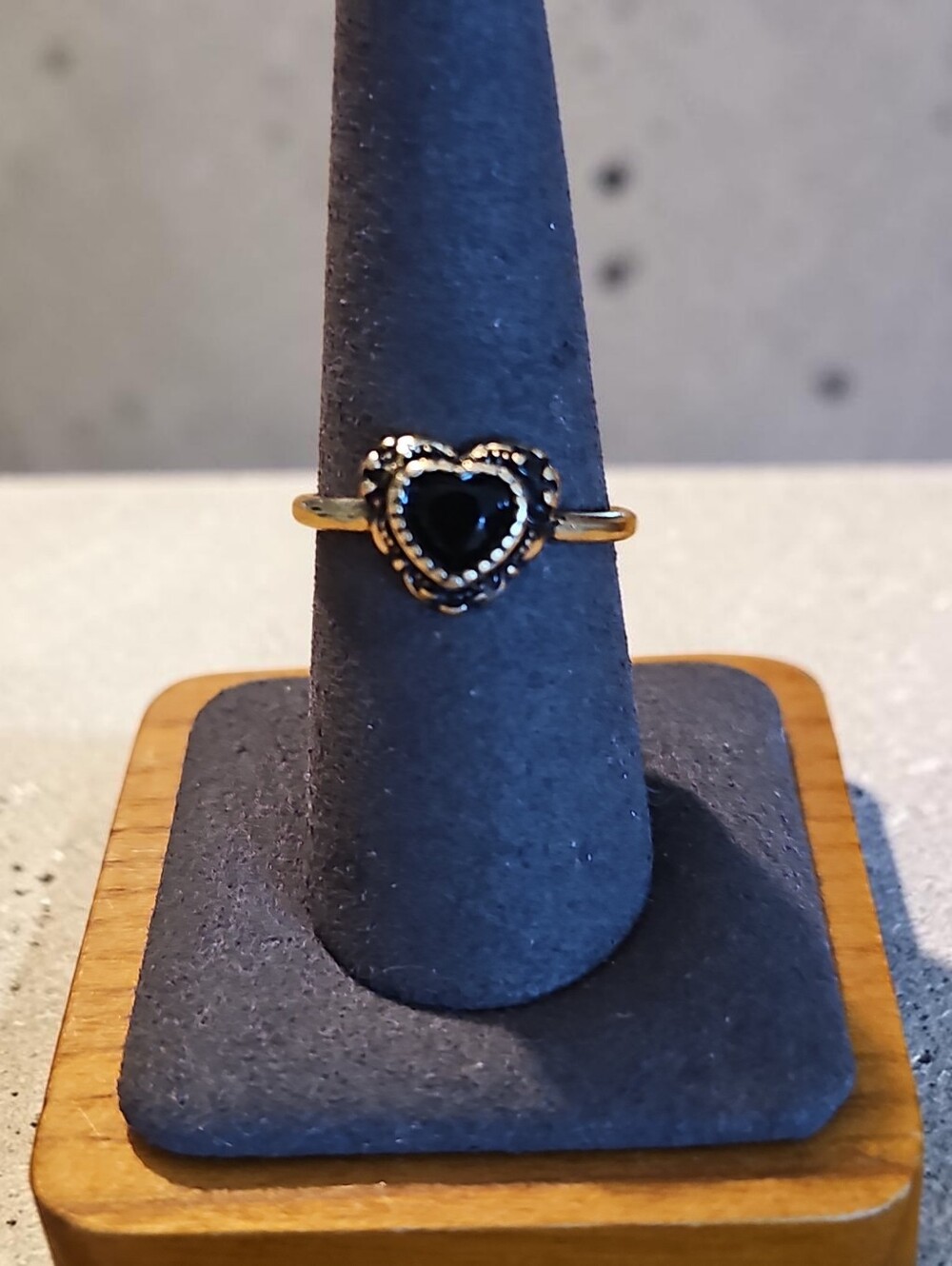 Sassified Boutique Nwt Gold Heart Ring with Black Stone- Adjustable